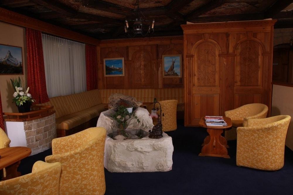 Walliserhof Hotel Tasch